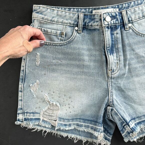 NWOT Rebecca Minkoff Women's 4 Crystal Embellished Distressed Denim Shorts NEW - Picture 2 of 13